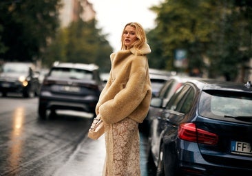 Me encantan estos dos champús en seco porque son perfectos para esos días en los que quiero refrescar mi cabello con un toque de volumen.